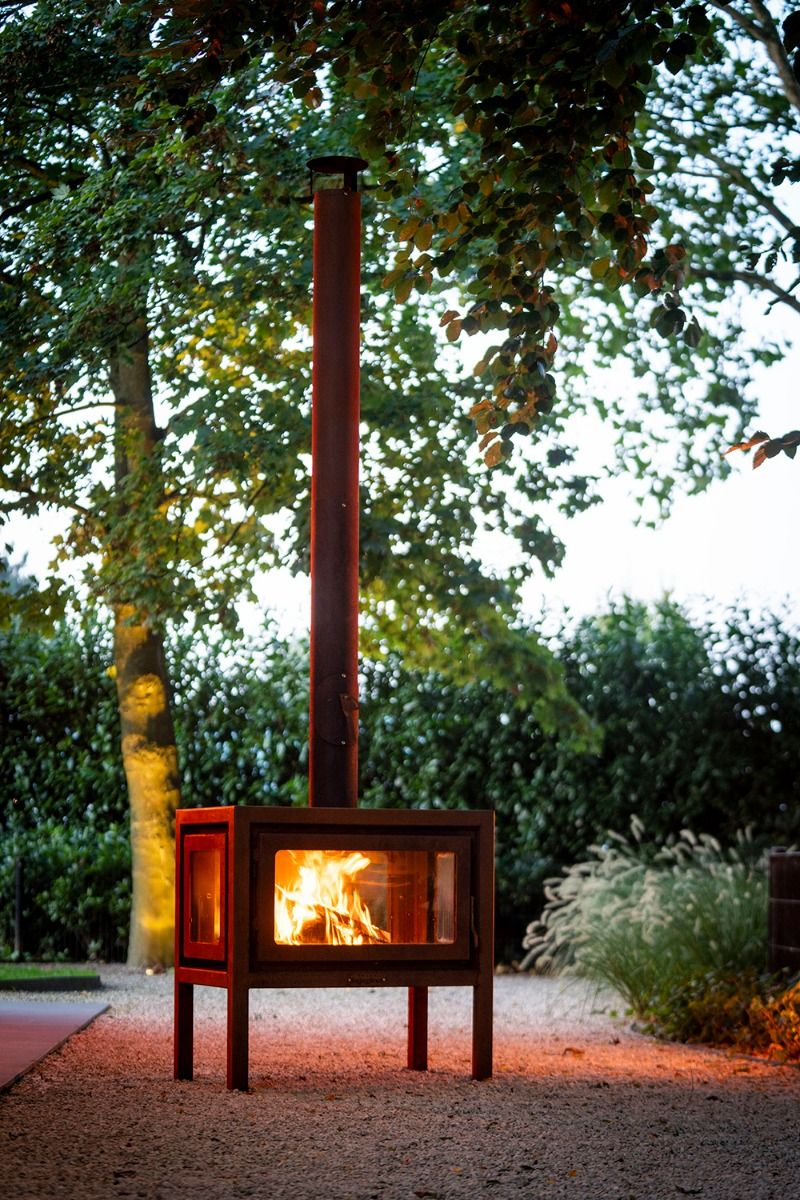 Geniet van meer warmte, sfeer en gezelligheid in je tuin met de Enjoyfires houtkachel Fuera
